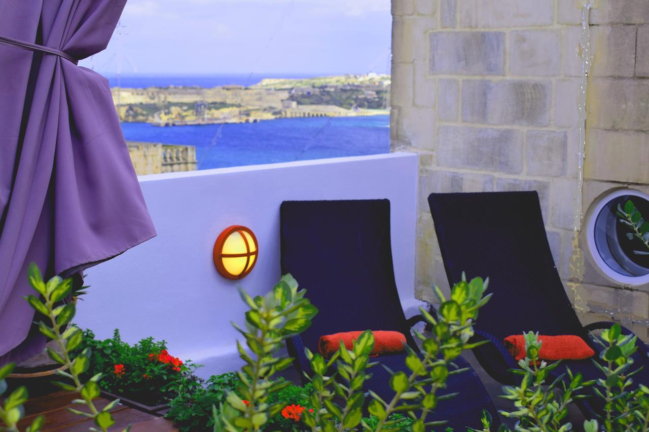 Palazzo Valletta Suites Exterior photo
