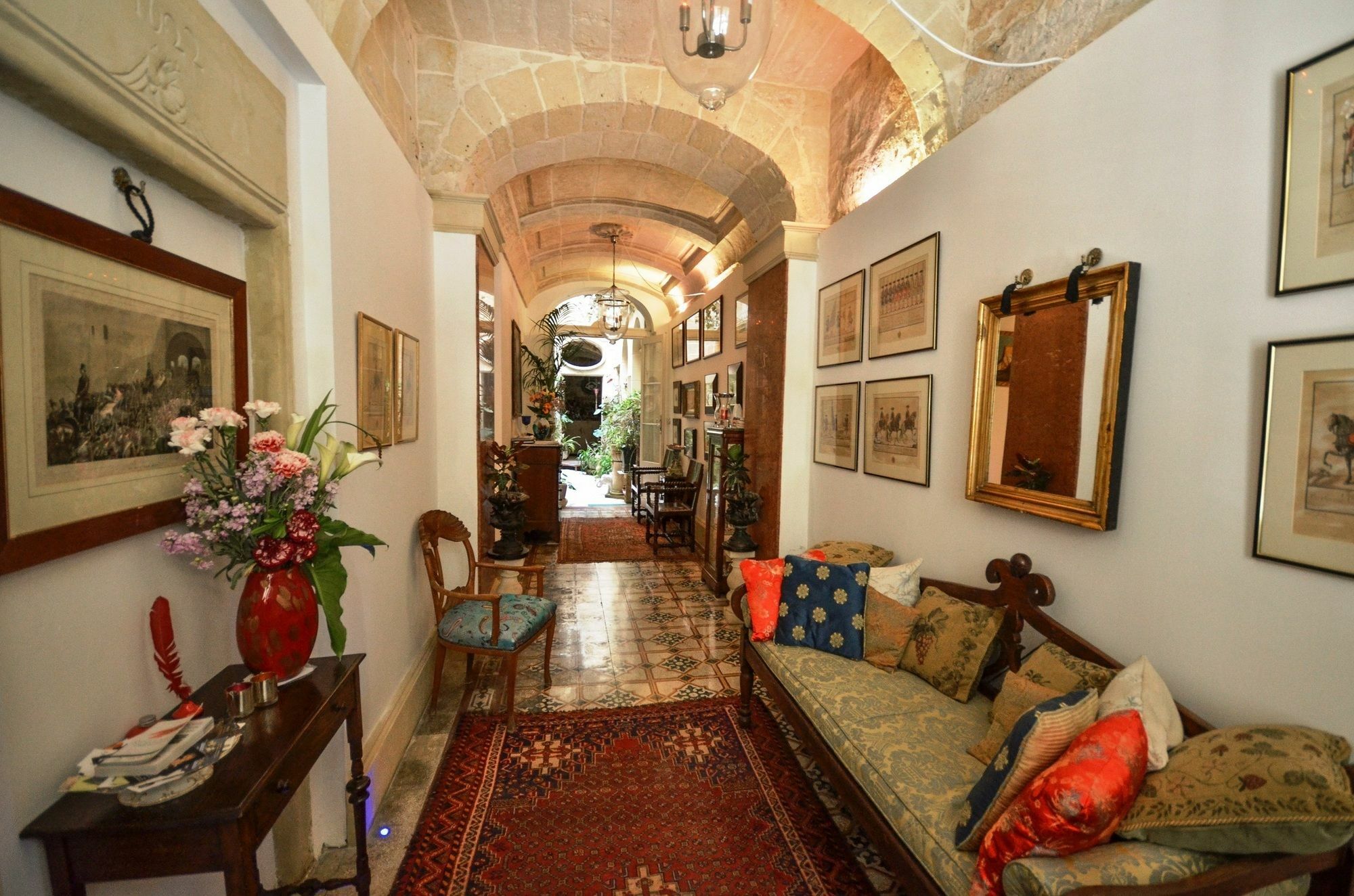 Palazzo Valletta Suites Exterior photo